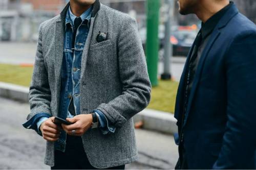 How to Wear a Denim Jacket: Guys' Outfit Ideas