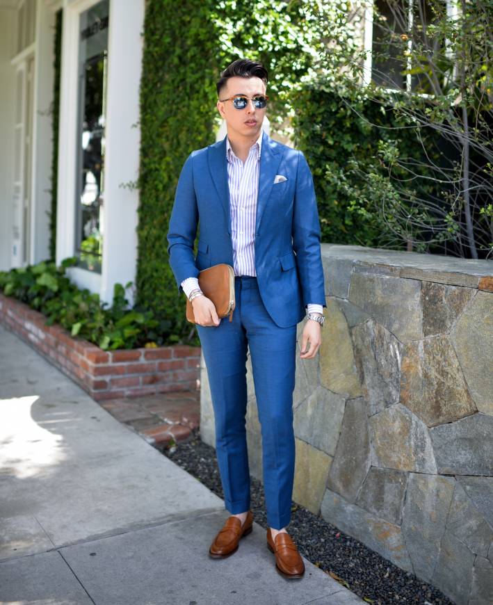 linen suit with sneakers