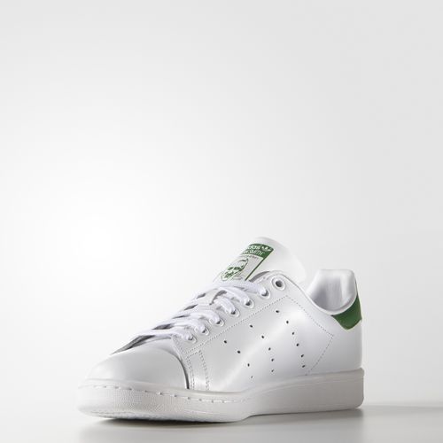 adidas white shoes outfit