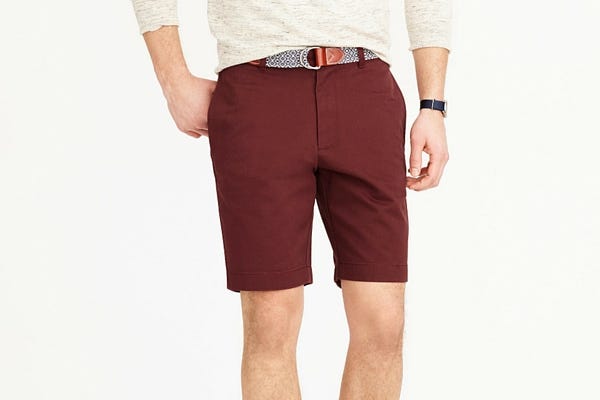how to wear merlot, men's style, burgundy, merlot shorts, merlot pocket square, men's color guide, men's summer style, work wardrobe, weekend outfit, office outfit