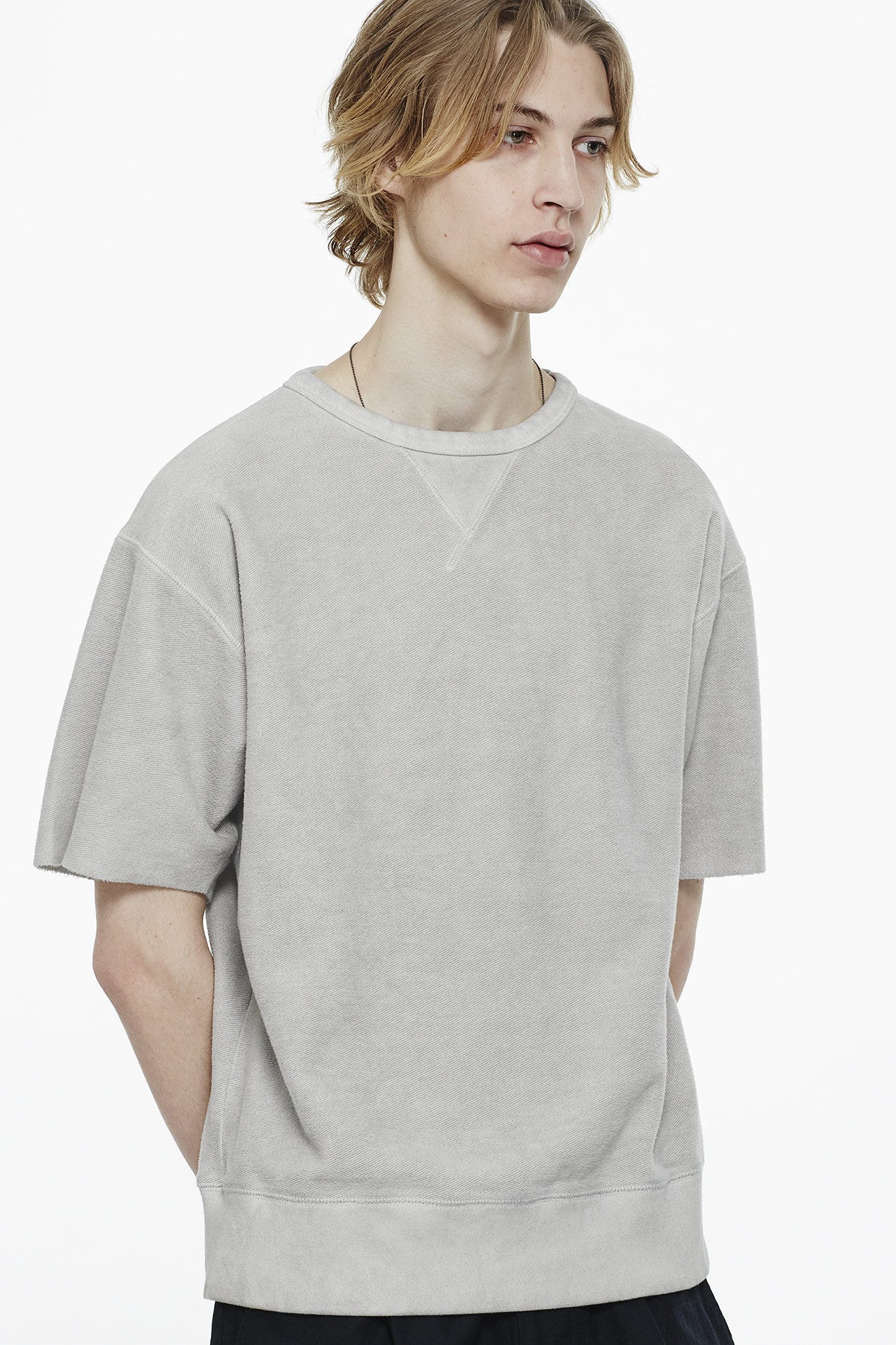 Grey short outlet sleeve sweatshirt