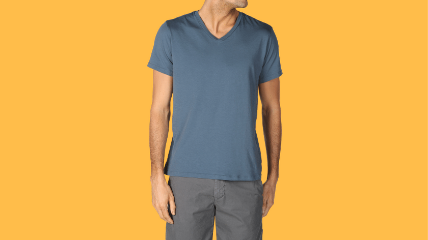 V Neck vs. Crew Neck T-shirts for Summer