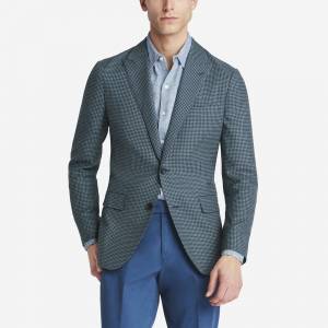 ways to wear an unstructured blazer