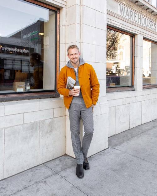 How to wear Goldenrod: The Guy's Guide to Sporting More Color