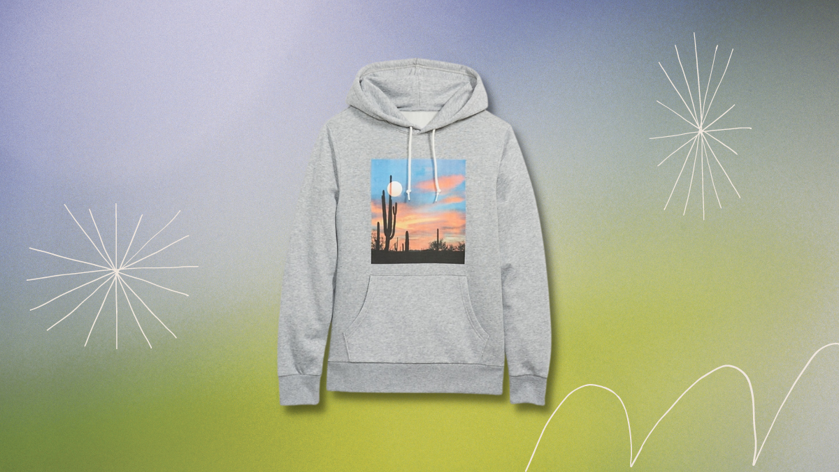 https://stylegirlfriend.com/wp-content/uploads/2021/05/hoodie-sweatshirt-outfits.png