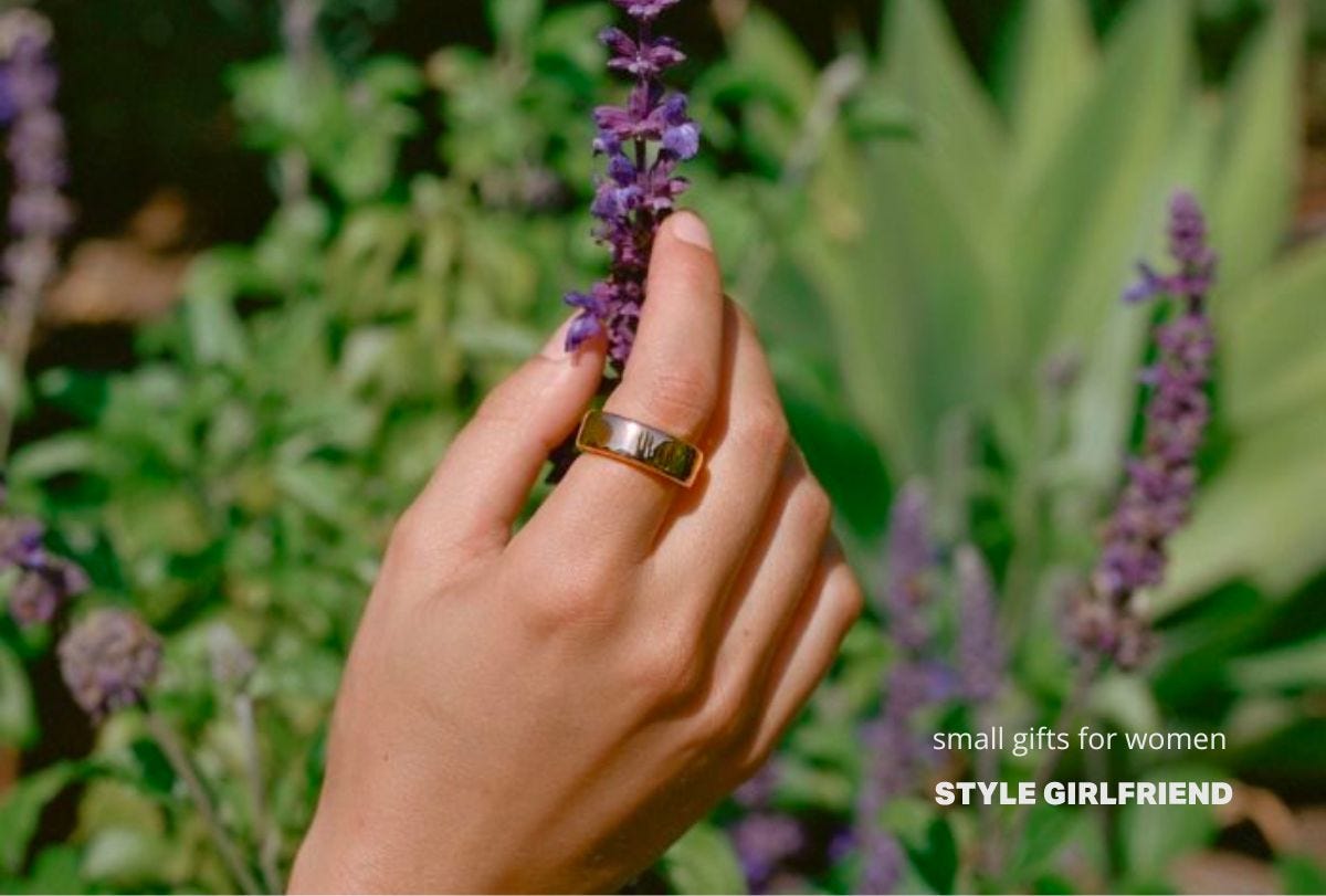 https://stylegirlfriend.com/wp-content/uploads/2023/08/oura-ring.jpg