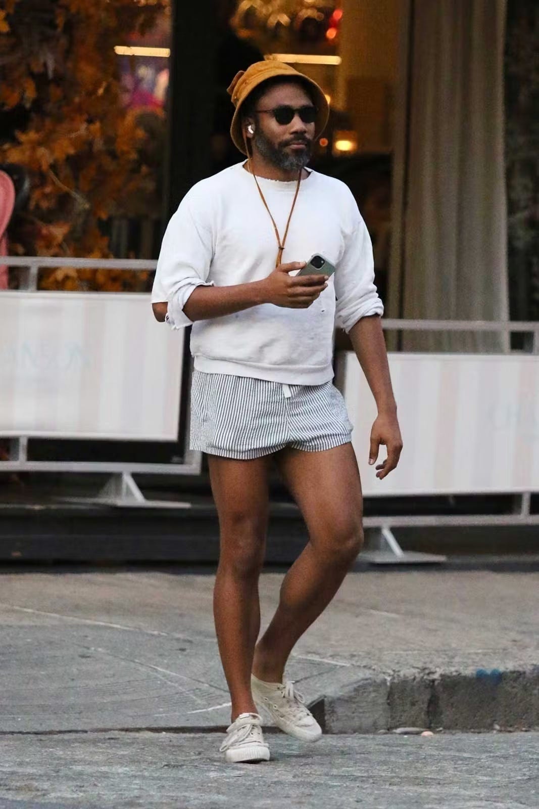 Donald Glover in short shorts