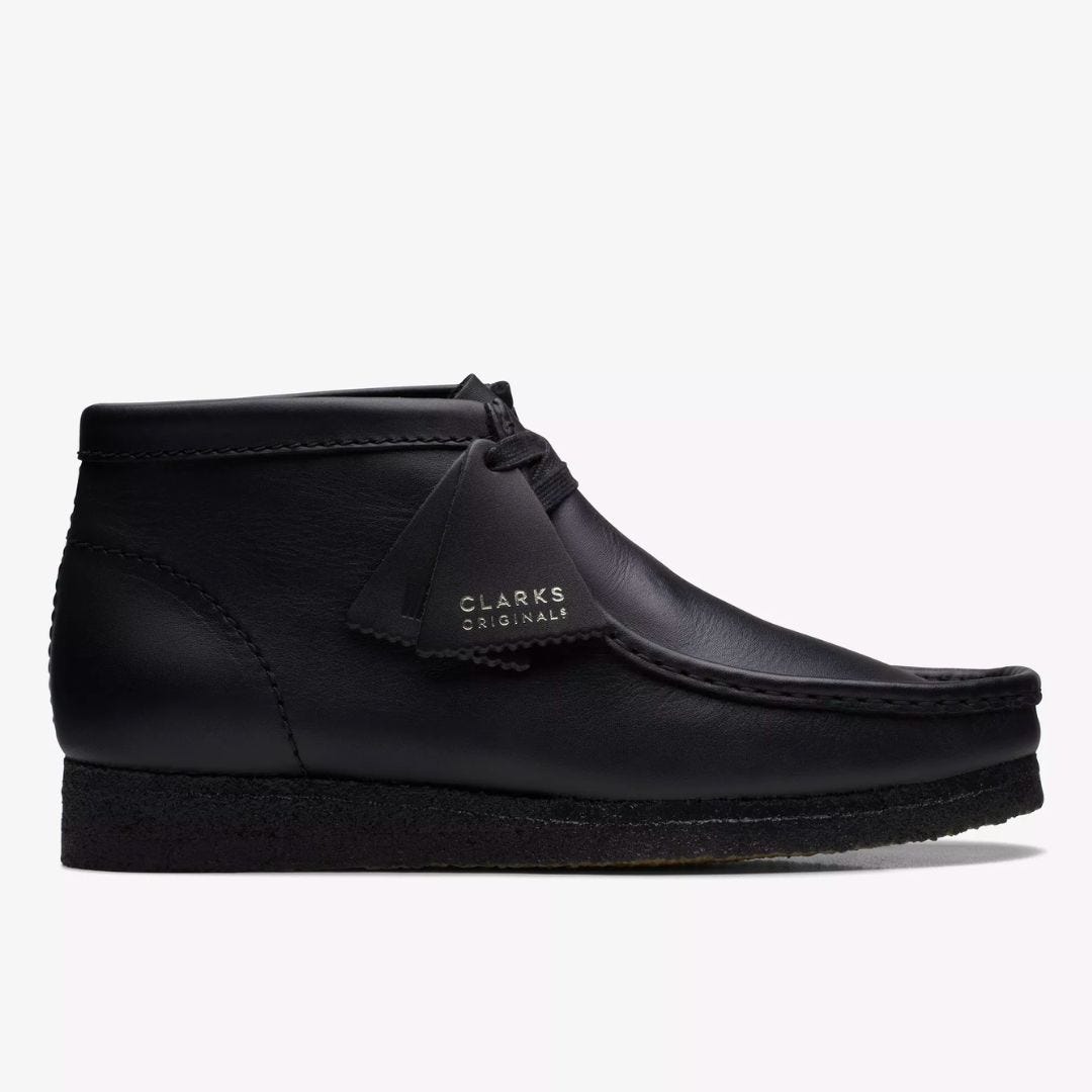 clarks black leather wallabee boot mid